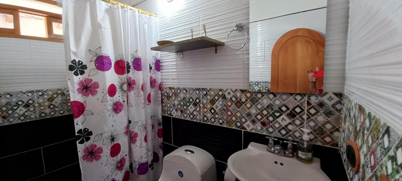 Hotel Casa Linda Guatape Ngoại thất bức ảnh