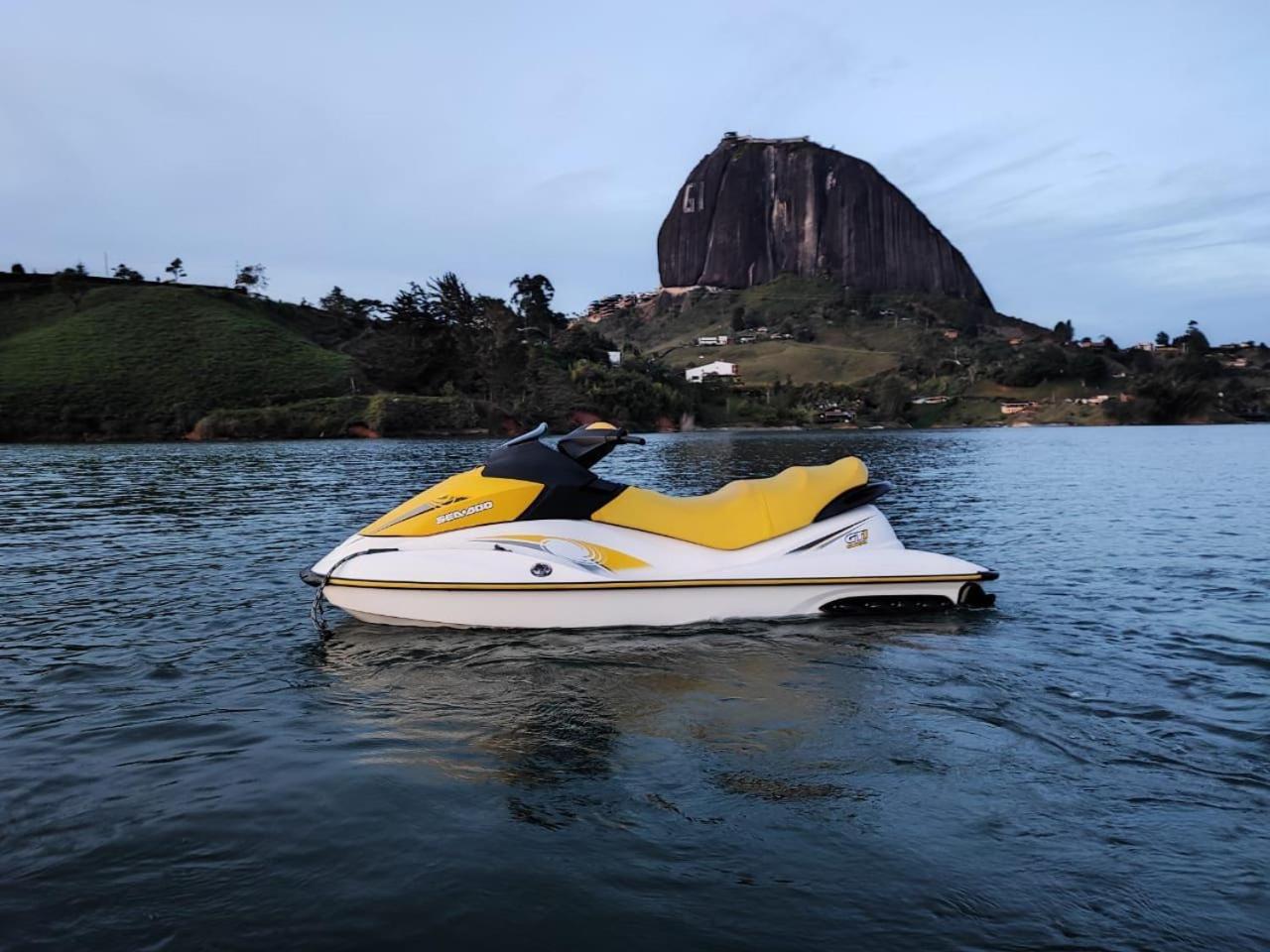 Hotel Casa Linda Guatape Ngoại thất bức ảnh